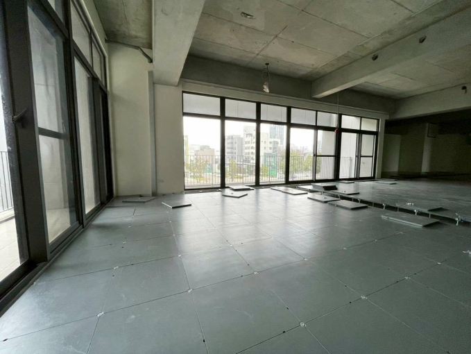 水湳｜經貿路企業大樓店面／辦公室（第6張）