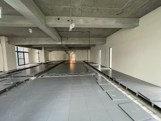 水湳｜經貿路企業大樓店面／辦公室（第4張）