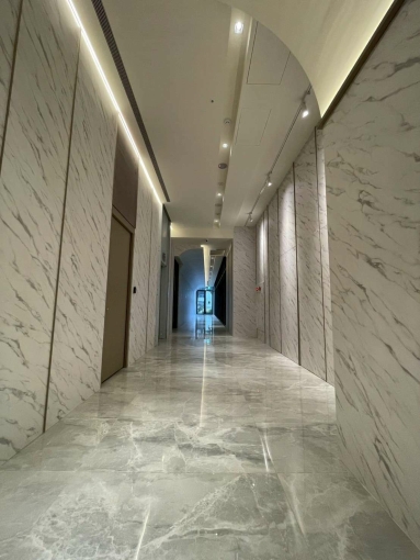 水湳｜經貿路企業大樓店面／辦公室（第1張）