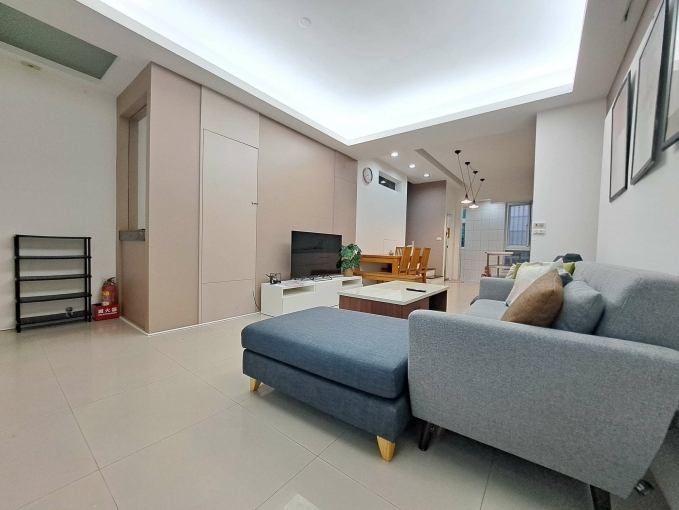 近健行科大整棟透天／可養寵／還有地下車庫可停（第2張）