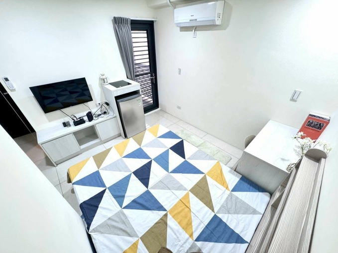 **整棟超新電梯套房*租補報稅*陽台獨洗曬*室內機車位*飲水機*子母車*(第11張)