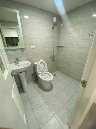 新裝潢有陽台頂溪站7分鐘獨立套房（第2張）