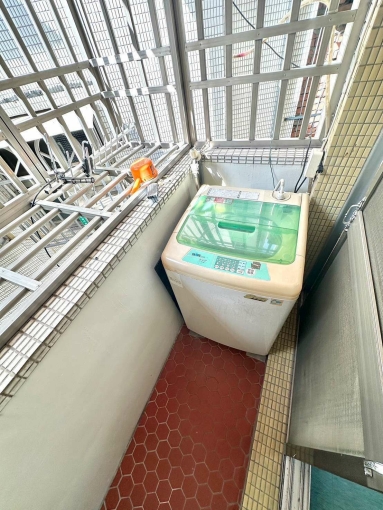 正義呼喚我美女需要我💕陽台獨洗✨可租補🚀宇你相見✨近一中 中友（第4張）