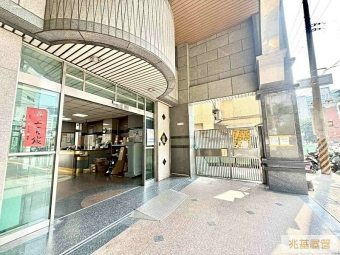 兆基社會住宅🏠逢甲小資電梯套房獨洗曬🏠可租補（第4張）