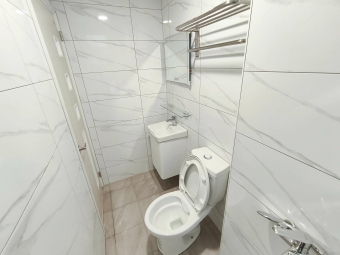 合法全新裝潢~屋主自租~免服務費 - Image 20