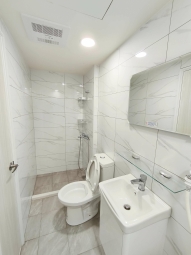 合法全新裝潢~屋主自租~免服務費 - Image 24