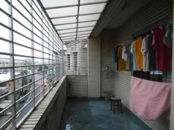 免仲介費  八德廣福路旁透天2樓高級新網路大套房出租（第12張）