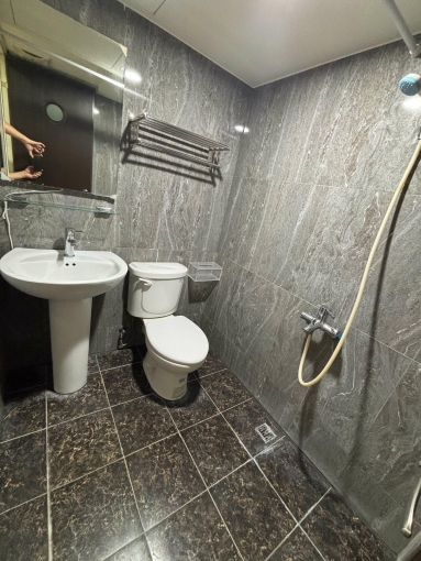 西裝快皺掉了✨可租補✨獨洗獨曬💕近勤美 科博館⚡宇你相見（第6張）