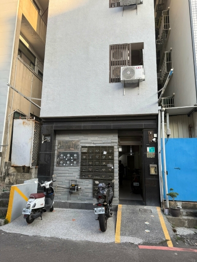台南市東區光華街小套房出租（第1張）