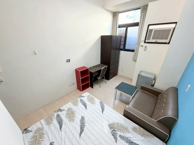 一中可租補電梯套房☆沙發☆子母車（第8張）