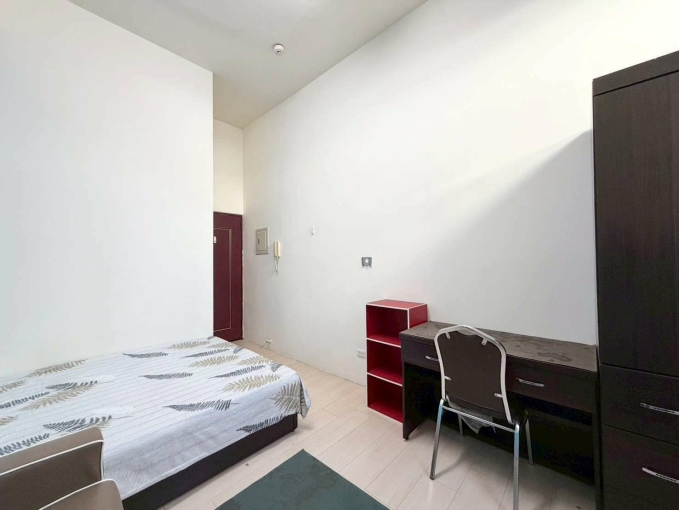 一中可租補電梯套房☆沙發☆子母車（第3張）