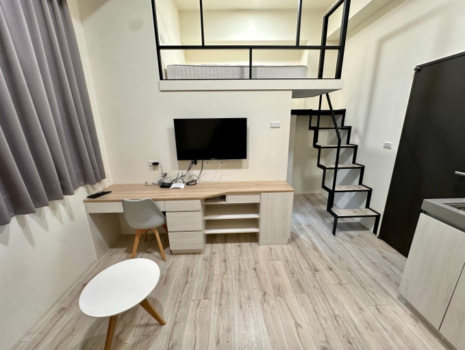 床前明月光💕陽台獨洗💕稀有樓中樓⚡可租補✨近一中 中友💕宇你相見（第8張）