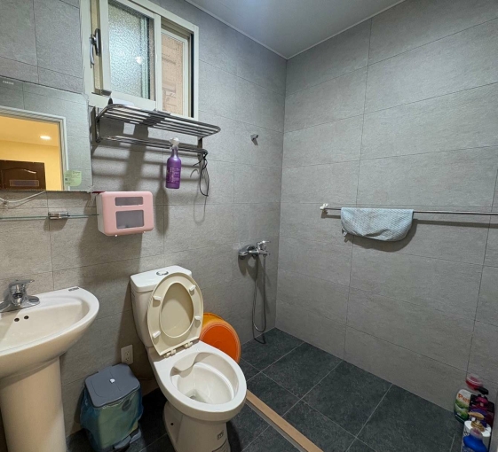 🏠福山街溫馨美三房.大三房~可炊煮~有陽台 - Image 12