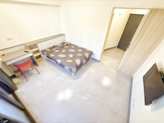 東區採光通風可租補嚴選房客全新整理未住傢俱電滿配自助洗陽台獨曬系統櫃收納多間可選電梯套房（第3張）