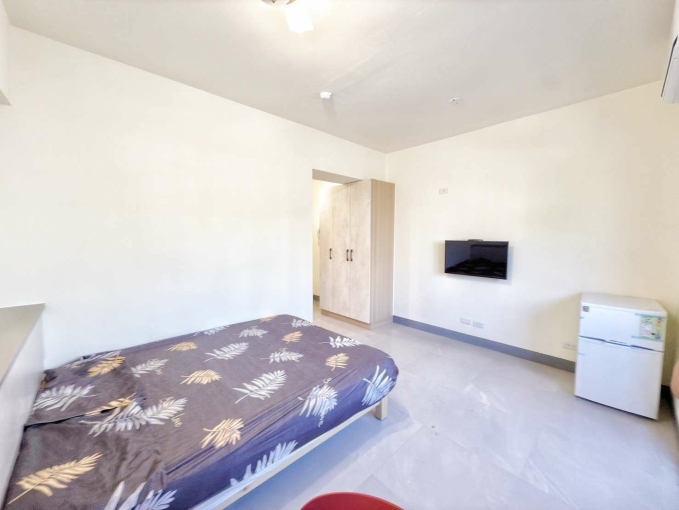 東區採光通風可租補嚴選房客全新整理未住傢俱電滿配自助洗陽台獨曬系統櫃收納多間可選電梯套房（第5張）