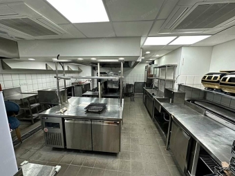 @@西湖捷運商圈旁*優質裝潢金店面（第4張）