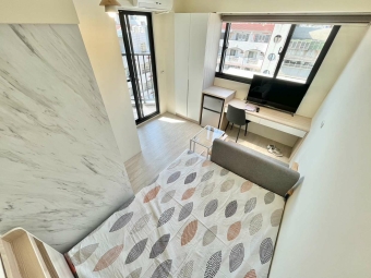 西裝快皺掉了✨可租補✨陽台獨洗💕近水湳 中央公園⚡宇你相見（第1張）