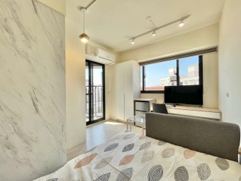 西裝快皺掉了✨可租補✨陽台獨洗💕近水湳 中央公園⚡宇你相見（第3張）