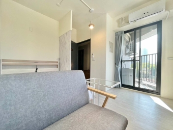 西裝快皺掉了✨可租補✨陽台獨洗💕近水湳 中央公園⚡宇你相見（第8張）