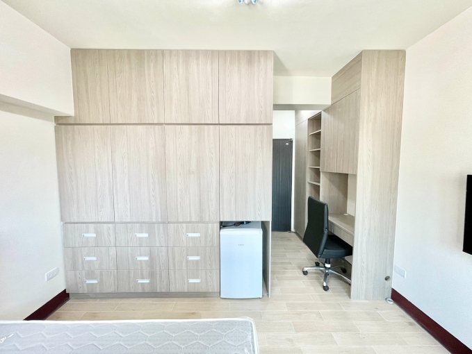 雙租補☆陽台☆超新電梯套房☆飲水機☆垃圾處理（第6張）