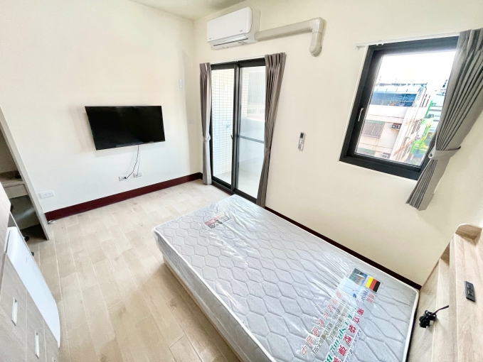 雙租補☆陽台☆超新電梯套房☆飲水機☆垃圾處理（第3張）