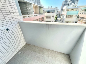 雙租補☆陽台☆超新電梯套房☆飲水機☆垃圾處理（第10張）