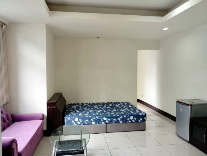 自租西區｜精誠路｜大套房｜衛浴乾濕分離｜有開窗（第2張）