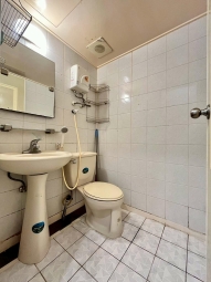 仲免⭐可租補｜有陽台｜入門玄關｜中高樓層套房含管（第5張）