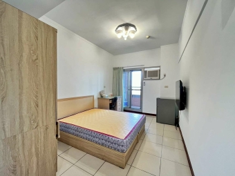 仲免⭐可租補｜有陽台｜入門玄關｜中高樓層套房含管（第1張）