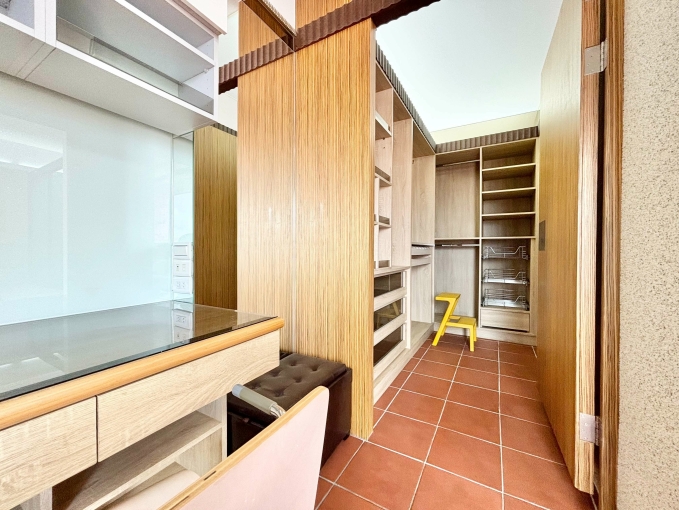 💖超美大套✨電梯🏠更衣間✔️超大露臺💖汽車位可租 - Image 5