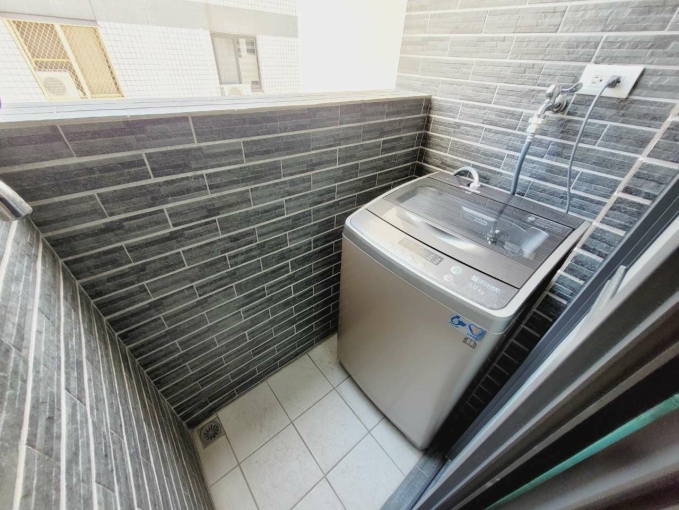 霧峰最美新屋🔥可租補✨陽台獨洗✨木地板✨衛浴開窗✨秒殺釋出（第4張）