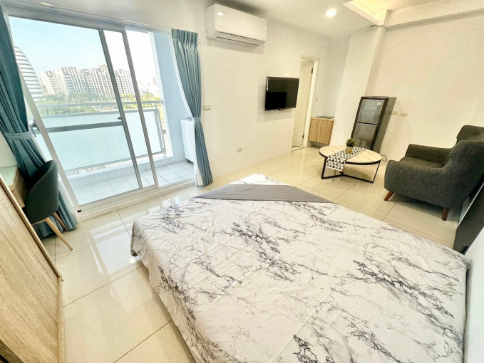 可租補-超新套房*陽台獨洗曬*沙發~ - Image 5