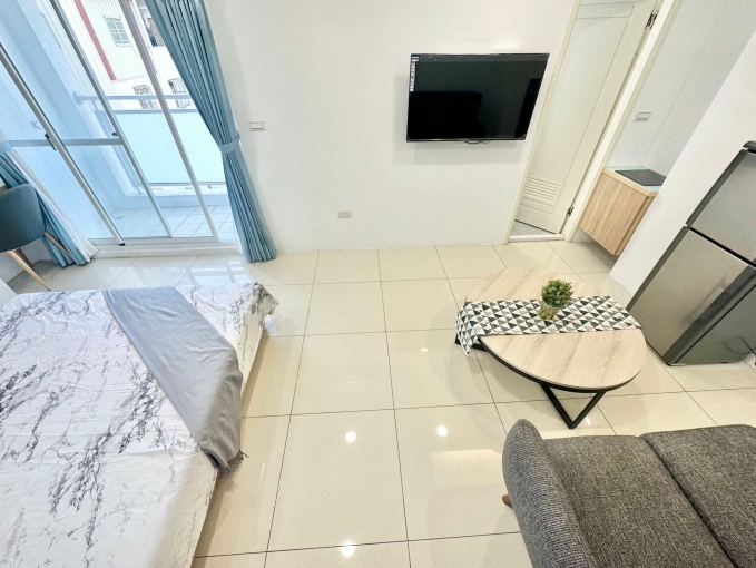 可租補-超新套房*陽台獨洗曬*沙發~ - Image 7