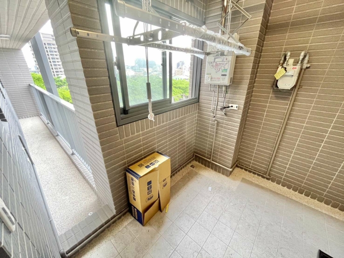 【新業築森鄰】東區四房/平車🌈空屋⭐全新⭐可租補🌳 - Image 7