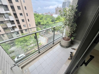 【新業築森鄰】東區四房/平車🌈空屋⭐全新⭐可租補🌳 - Image 28