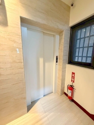 💕近東興市場/一中商圈/中友百貨/整棟全新電梯套房/獨洗獨曬/子母車💕 - Image 26