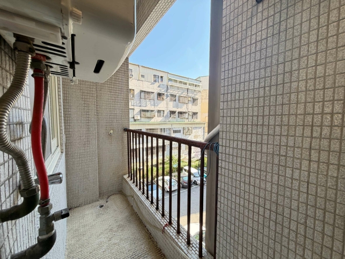 💎大3房🌺木地板✨全新整理👍可租補戶籍📍近水湳市場(第7張)