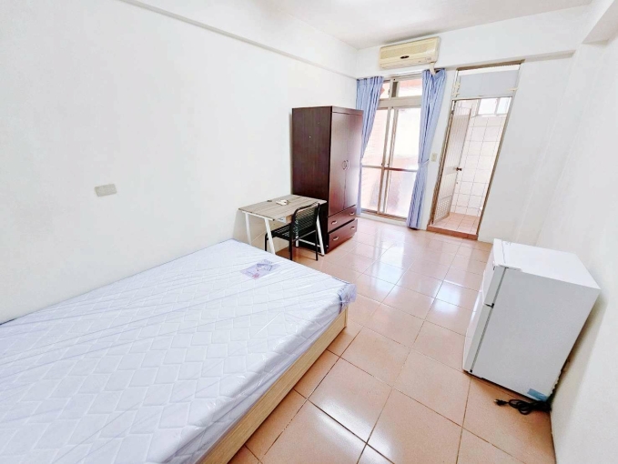 陽台獨洗🌈租補✅子母車⭐捷運⭐文心路|逢甲大學|遠百 - Image 1