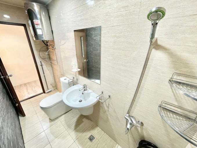 中清套房⭐衛浴開窗✨採光佳（第8張）