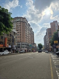 14期北屯松山街雙店面8.6米整棟100坪~有貨梯（第3張）