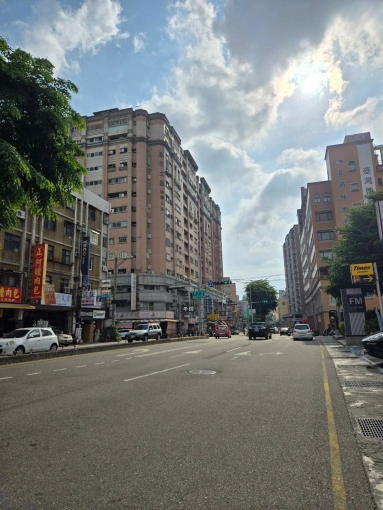 14期北屯松山街雙店面8.6米整棟100坪~有貨梯（第3張）