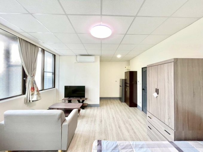 🔥東區可雙租補🔥大面採光大空間🔥子母車🔥近大智國小 - Image 4