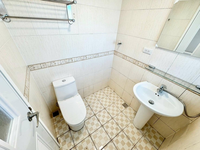 🧡請加賴🧡電梯美屋🧡稀有可寵🧡獨洗凸窗曬衣🧡全新裝潢🧡秒殺速洽🧡（第7張）