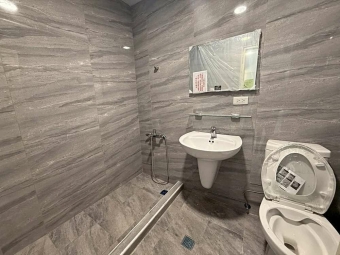 傑出租屋/稀有1樓全新裝潢,可寵可補助入籍,雙車位!（第8張）