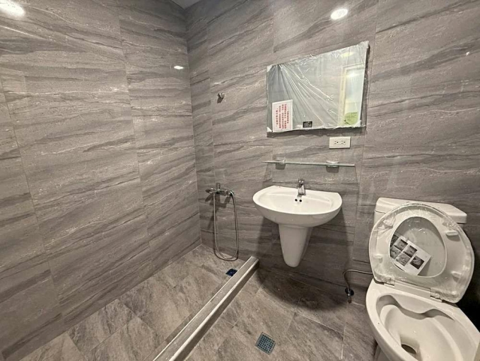 傑出租屋/稀有1樓全新裝潢,可寵可補助入籍,雙車位!（第8張）