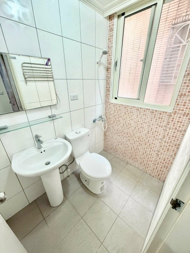 潘潘精選🏆可租補💎台電✨陽台獨洗曬🌳流理台✨衛浴開窗（第8張）