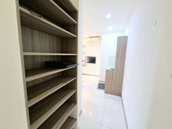 爬梯3樓*類一房一廳*流理台*陽台*衛浴開窗*室內機車位*子母車（第13張）