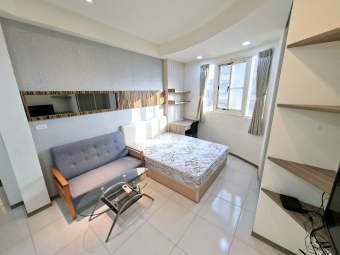 爬梯3樓*類一房一廳*流理台*陽台*衛浴開窗*室內機車位*子母車（第1張）