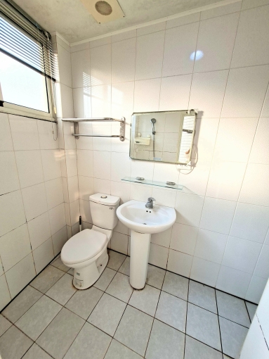 爬梯3樓*類一房一廳*流理台*陽台*衛浴開窗*室內機車位*子母車（第14張）