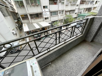 漢口✨陽台❤️1+1✨多了一個工作的空間（第13張）